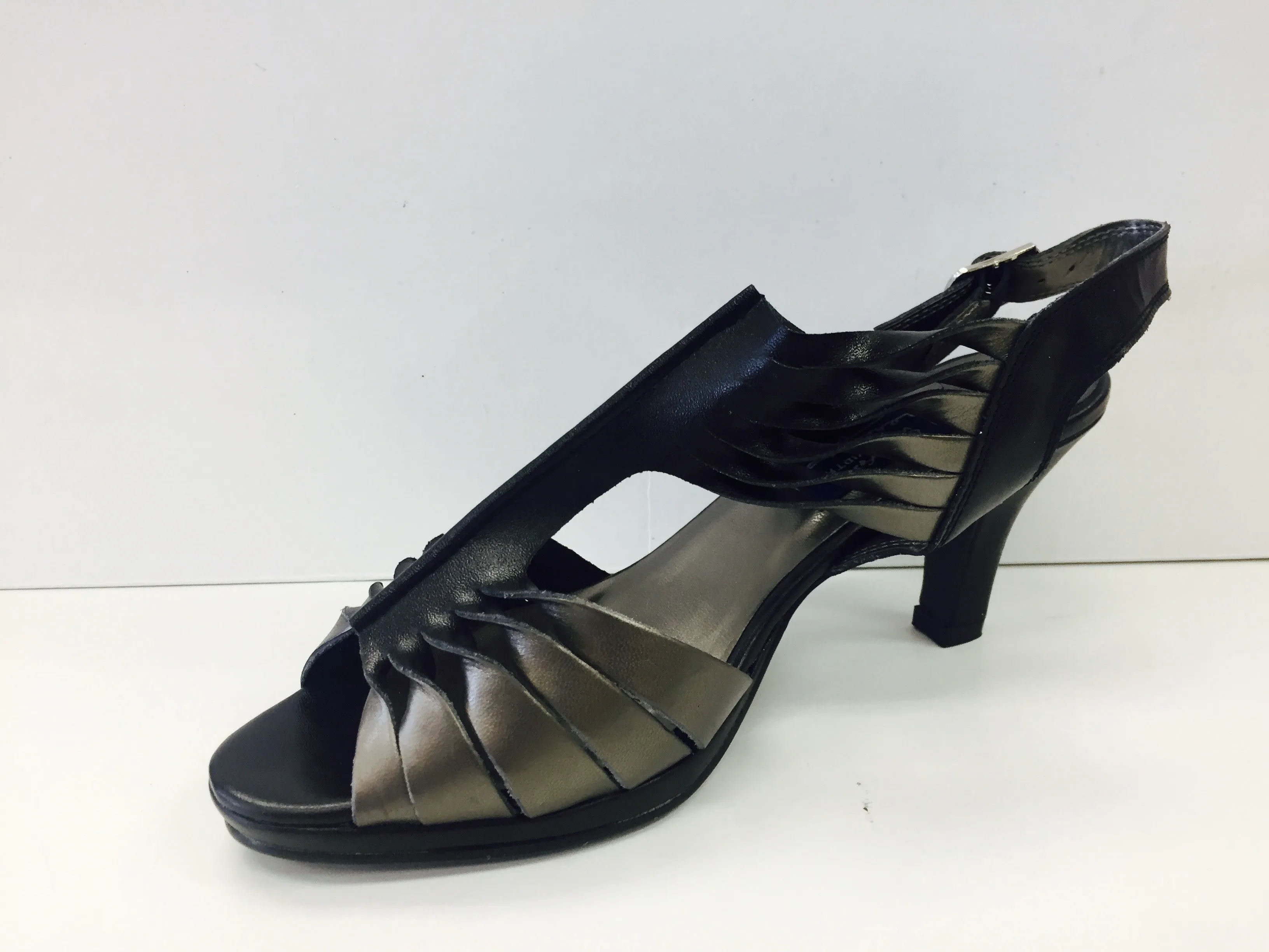 PEERAGE Lexi Lp8050